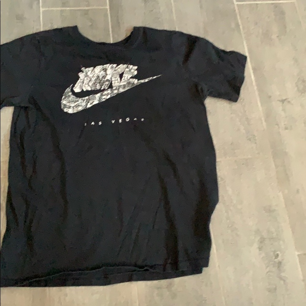 nike tshirt